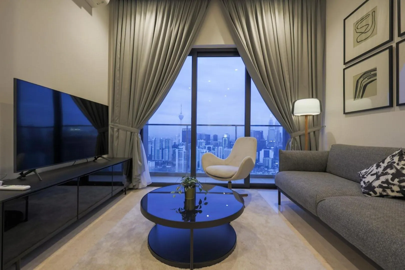 Lucentia Residence At Kuala Lumpur By Dreamcloud 0*,