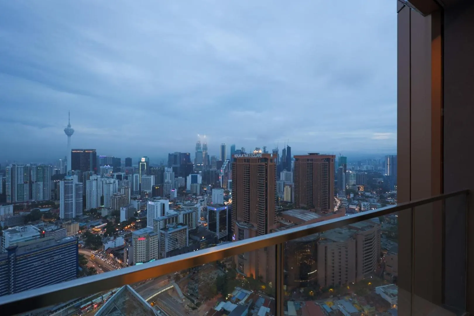 Lucentia Residence At Kuala Lumpur By Dreamcloud Apartment